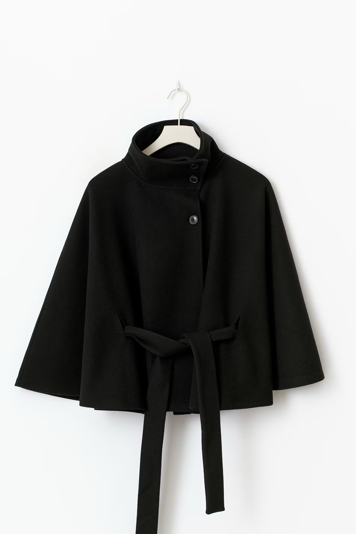 Veste à col montant et ceinture